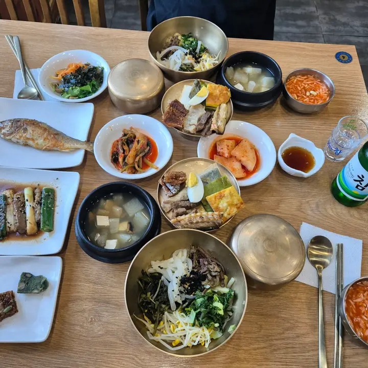헛제사밥까치구멍집